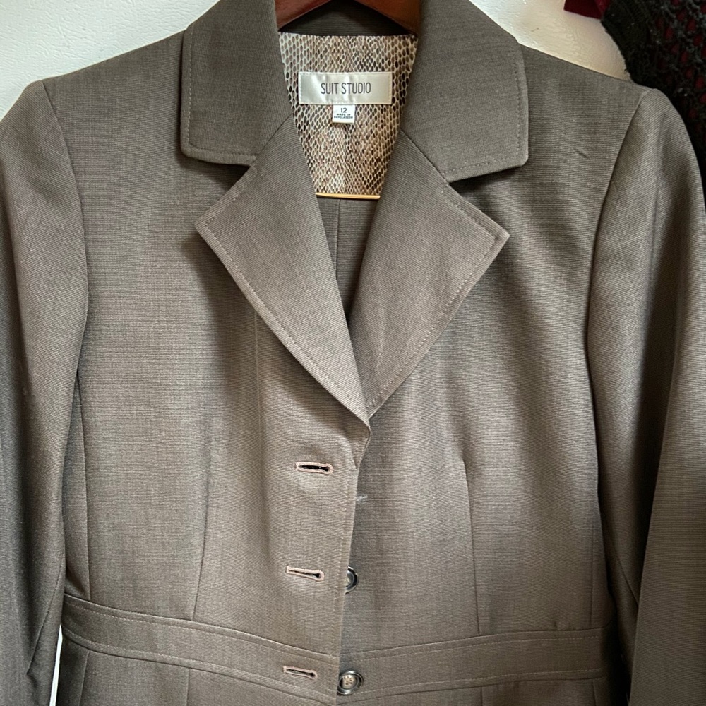 Suit Studio two piece pant suit